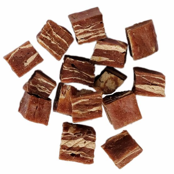 Pamlsok Salač Kocky bravčové s treskou 250g
