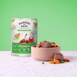 HARPER & BONE Dog Flavours Of The Farm, kapsička 300 g